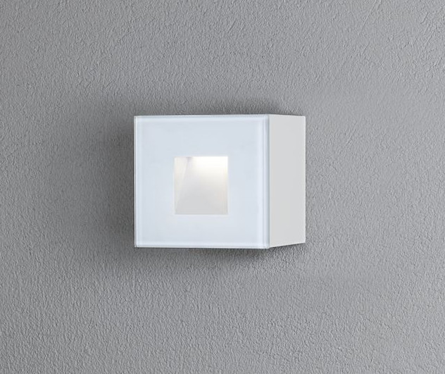 Konstsmide Chieri 7864-250 seinävalaisin square valkoinen 15W LED IP54